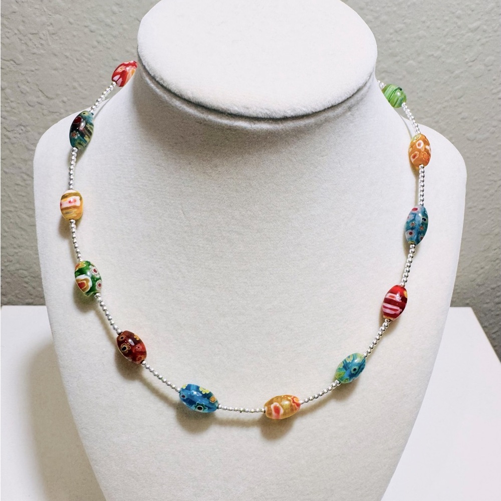 Vibrant Vintage Muticolored Glass Bead Necklace - Picture 2 of 5